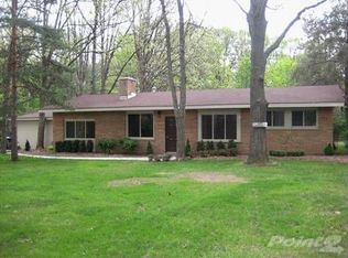 12042 Oak Brooke, Utica, MI 48315