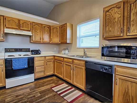 5th image of 244 Wood Forge Cir