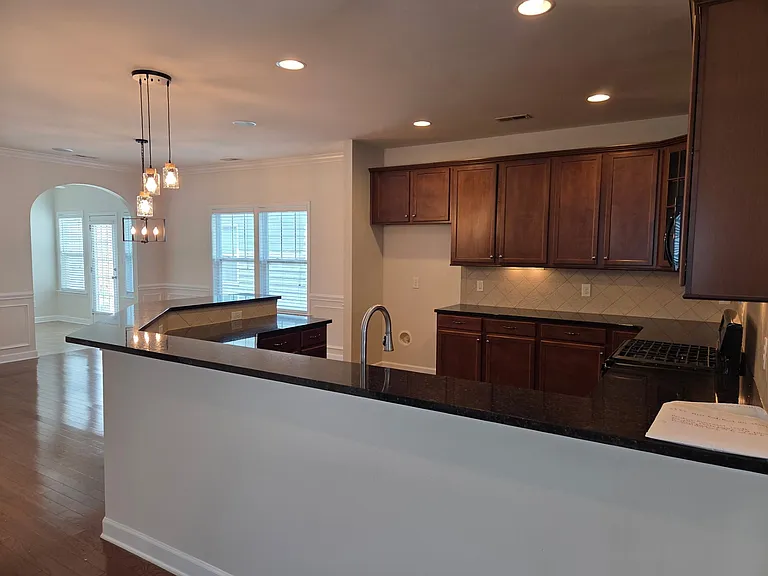 6327 Hove Rd — Photo 7