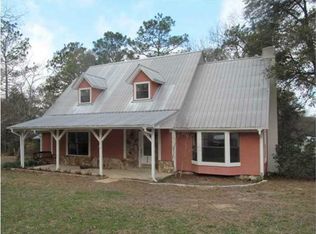 899 Kings Lake Blvd, Defuniak Springs, FL 32433