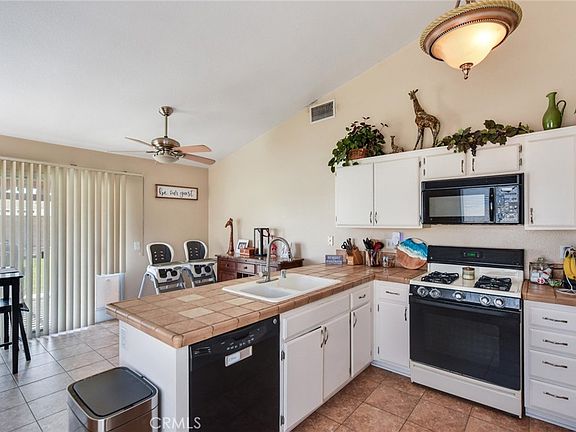5th image of 12383 Lily Ct
