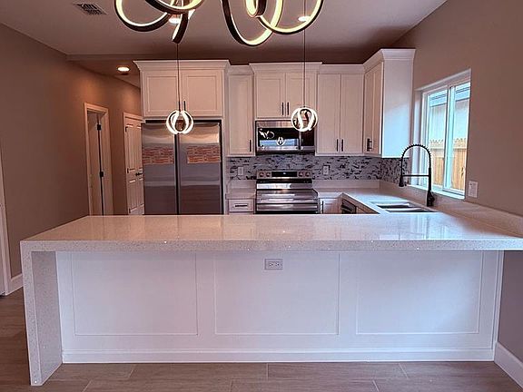 4th image of 3211 Villa Rosa Dr