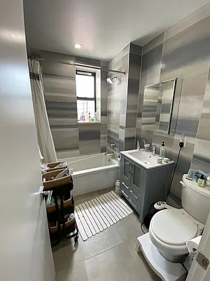 Rented by Mdays Realty | media 43