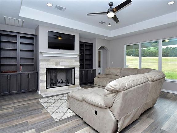 4th image of 20905 Greenpark Dr
