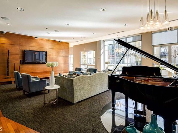 4th image of 711 Cosmopolitan Dr NE #119