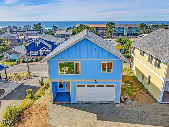 426 NW 5th St, Newport, OR 97365