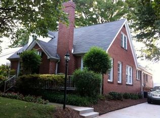 712 Woodruff Pl, Charlotte, NC 28208