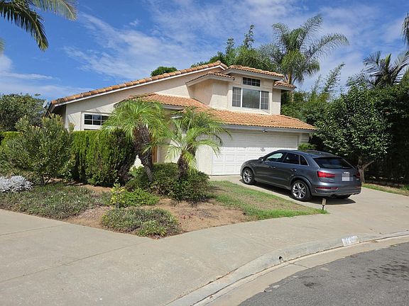 3rd image of 242 Royal Glen Dr
