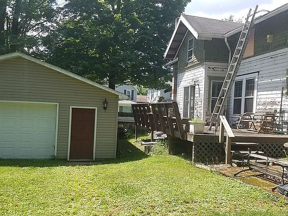 4th image of 10836 Utley Ave