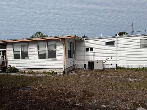 5th image of 12651 Seminole Blvd Unit 22-M