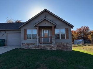 505 W 11th St UNIT B, Willow Springs, MO 65793