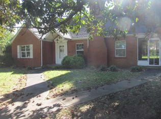 614 W Main St, Campbellsville, KY 42718