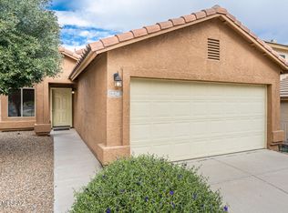 730 W Flaming Arrow Dr, Green Valley, AZ 85614