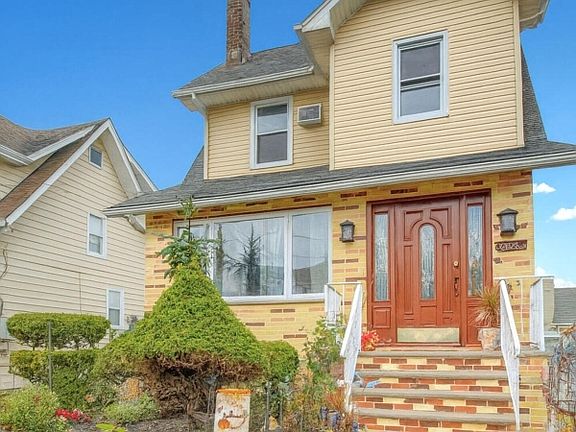 3rd image of 836 Livingston Rd