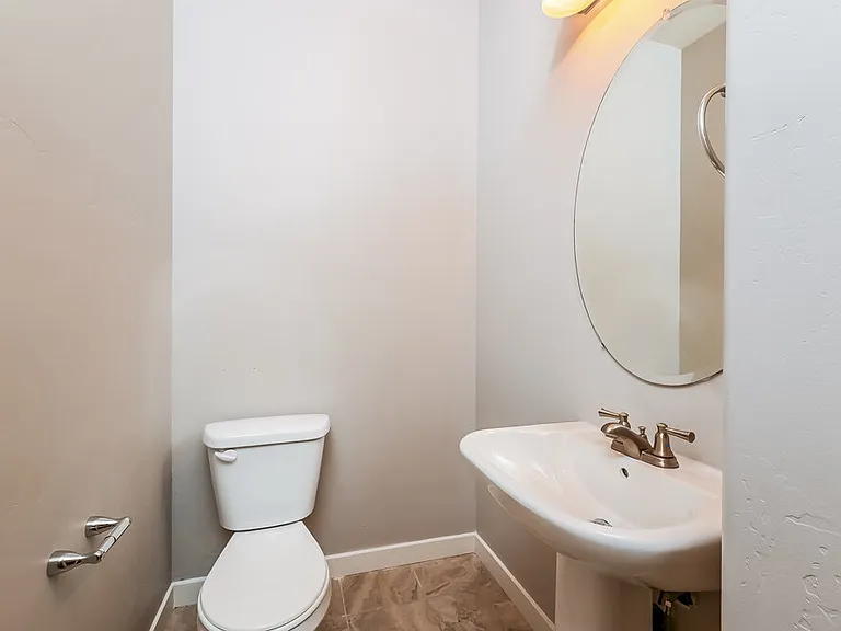 13368 S Moorfield Dr — Photo 17