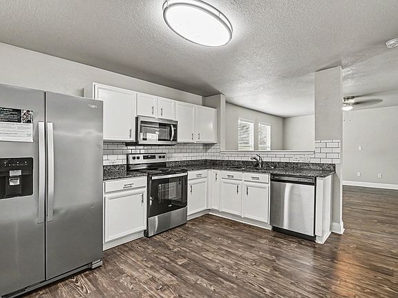 3rd image of 4956 Water Ridge Ln