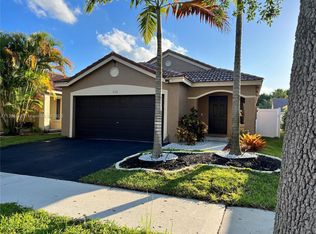 478 Talavera Rd, Fort Lauderdale, FL 33326