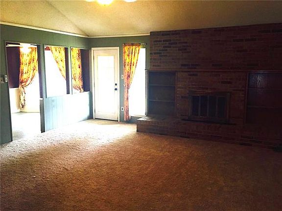 3rd image of 2846 Summerdale Dr