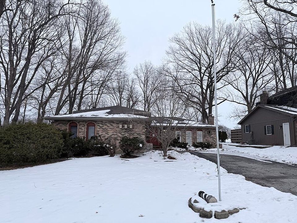 1st image of 4344 N Lakeshore Dr
