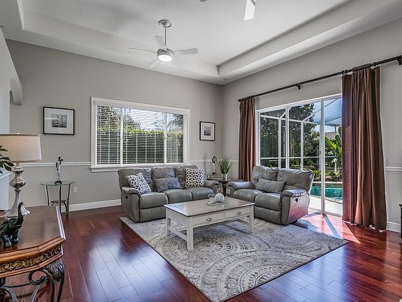 5th image of 4460 Roanoak Way