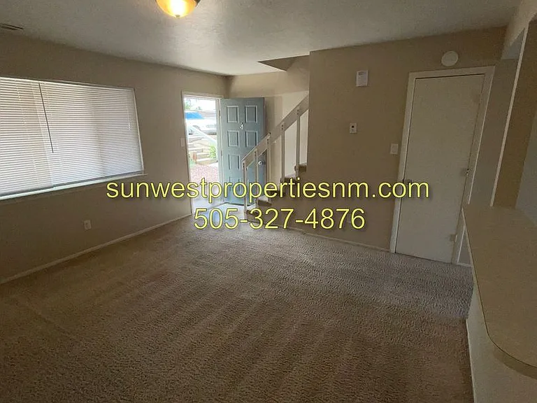 3706 N Carlton Ave — Photo 5
