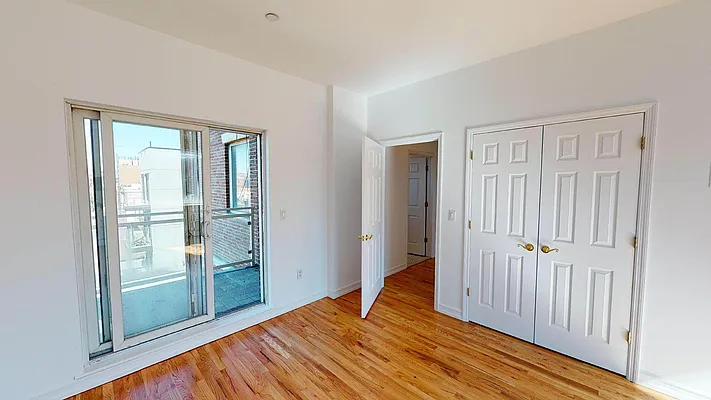 Rented by Avenue Sotheby's International Realty | media 23