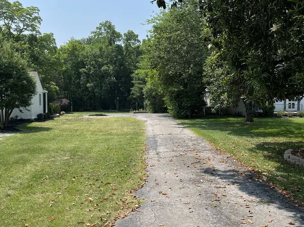 3819 Cross Creek Rd, Nashville, TN 37215