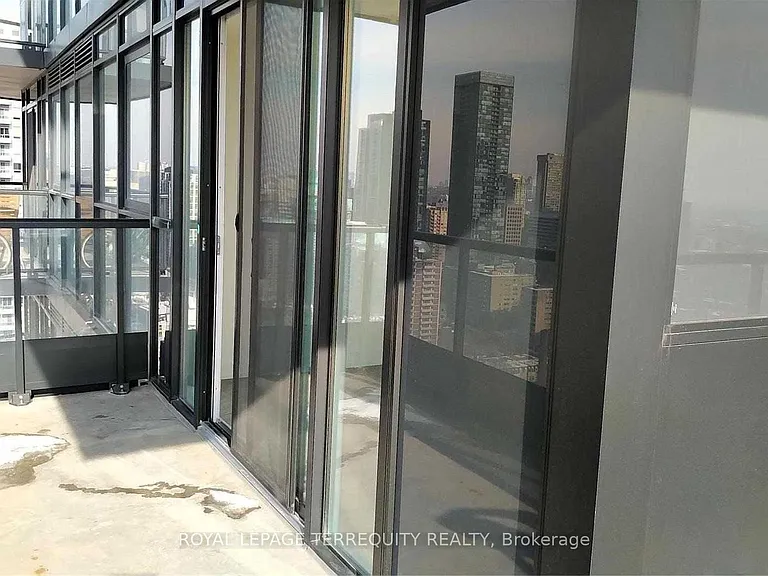 159 Wellesley St E #2908 — Photo 14