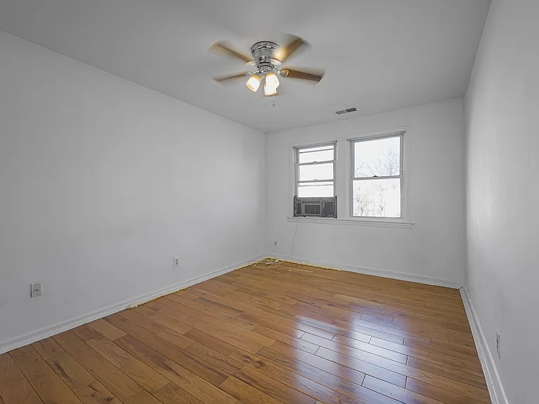 216 Orange St SE #4 — Photo 11