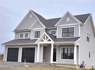 2 Faulkner Dr, Waterford, NY 12188