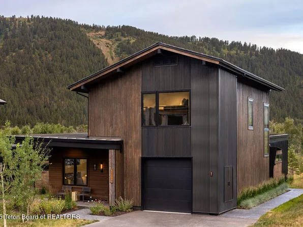 14155 Drake Dr, Jackson, WY 83001