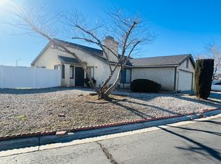 14293 Pinewood Dr, Hesperia, CA 92344