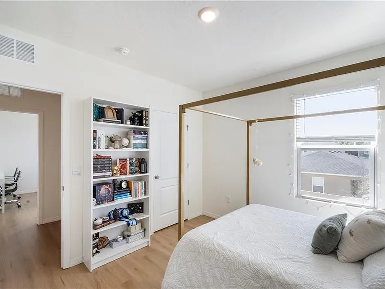 2630 Angel Falls Dr — Photo 29