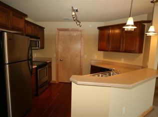 8253 Mayo Dr UNIT 307, Madison, WI 53719