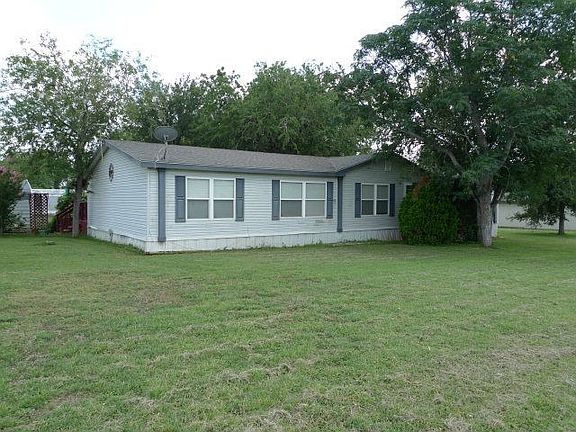 2nd image of 129 Royal Crest Cir