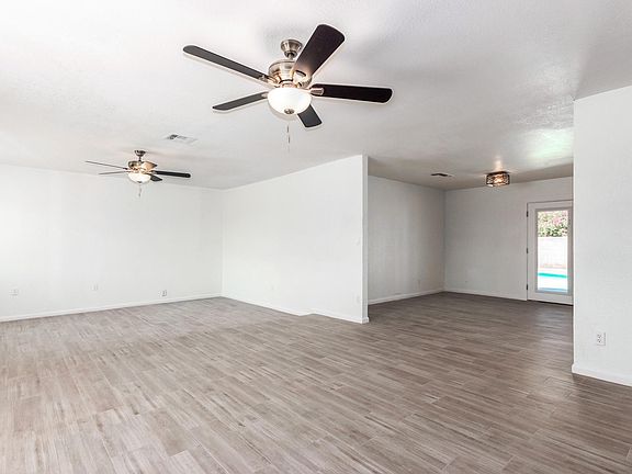 4th image of 3742 W Glenn Dr