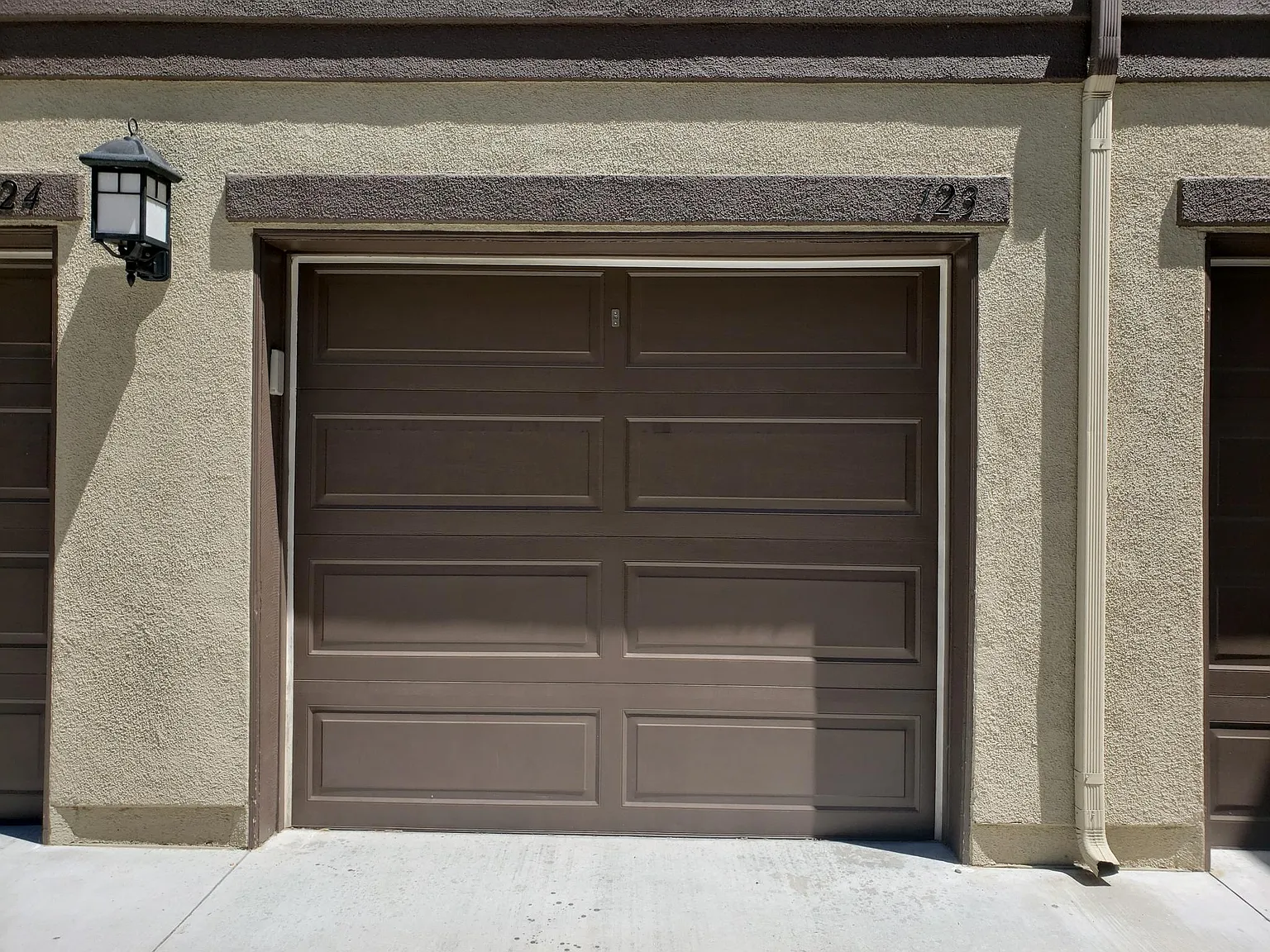 16912 Laurel Hill Ln — Photo 3