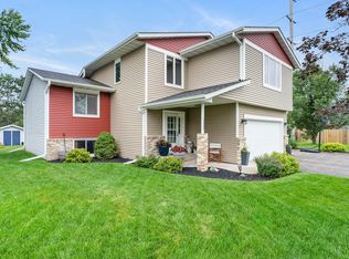 11105 Thrush St NW, Coon Rapids, MN 55433