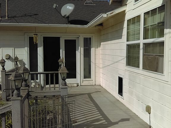 5th image of 400 S Dos Caminos Ave