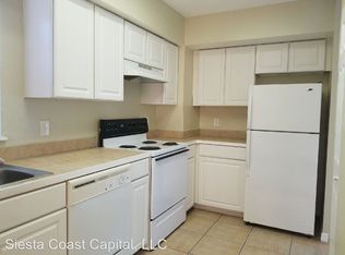 5822 Meadowlane St, New Pt Richey, FL 34652