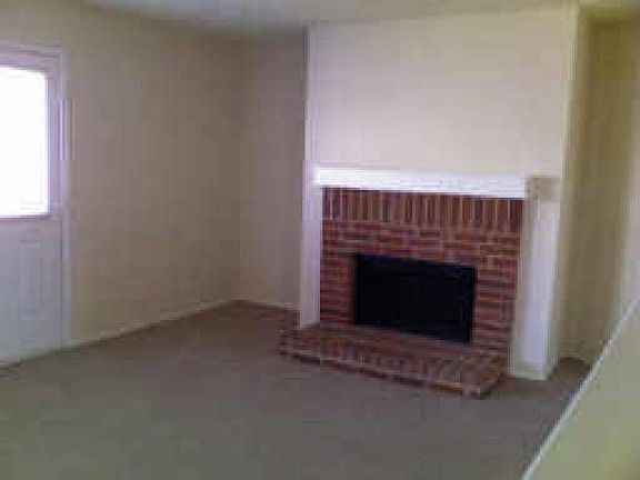 5th image of 16120 Hollyhill