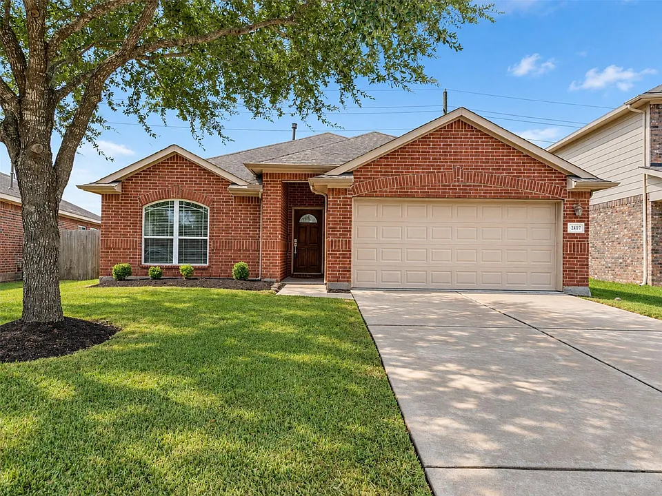 2407 Alcove Foster Ct