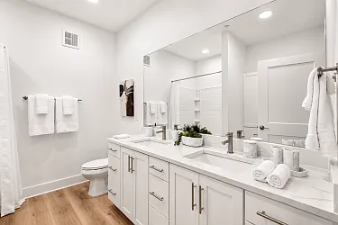Clear Creek Springdale Apartments — Photo 44