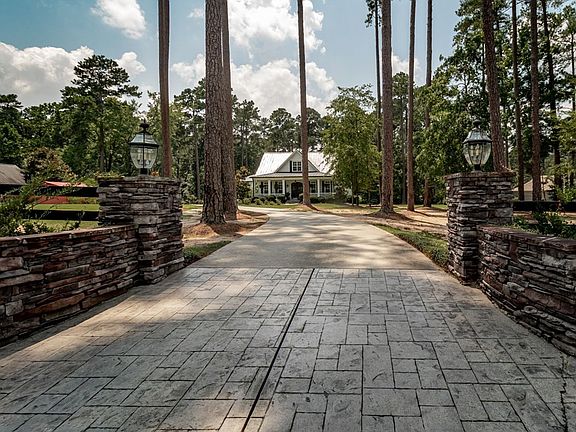 3rd image of 4353 Deerwood Lane W