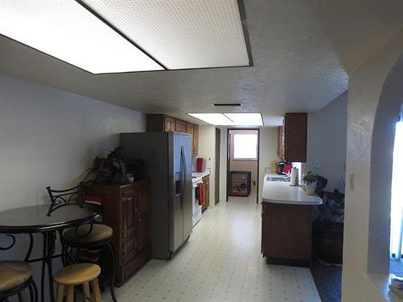 3rd image of 3467 Livingston Ln