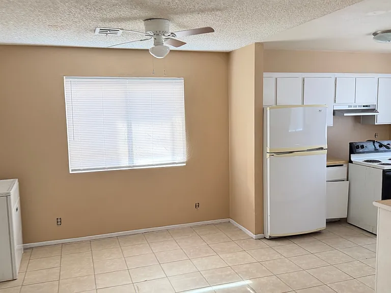 5265 Hagemann Ln #B — Photo 10