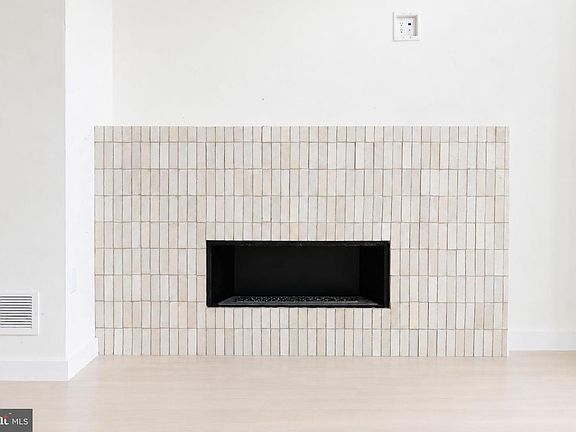 5th image of 954 N 6th St