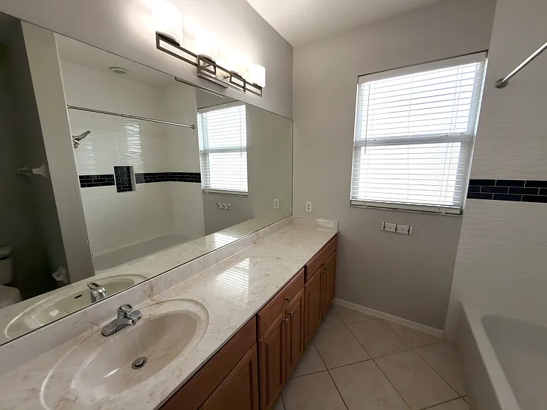 4361-901 Lazio Way — Photo 15