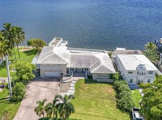 10875 N Bayshore Dr, Miami, FL 33161