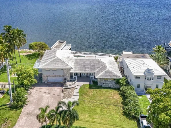 10875 N Bayshore Dr, Miami, FL 33161